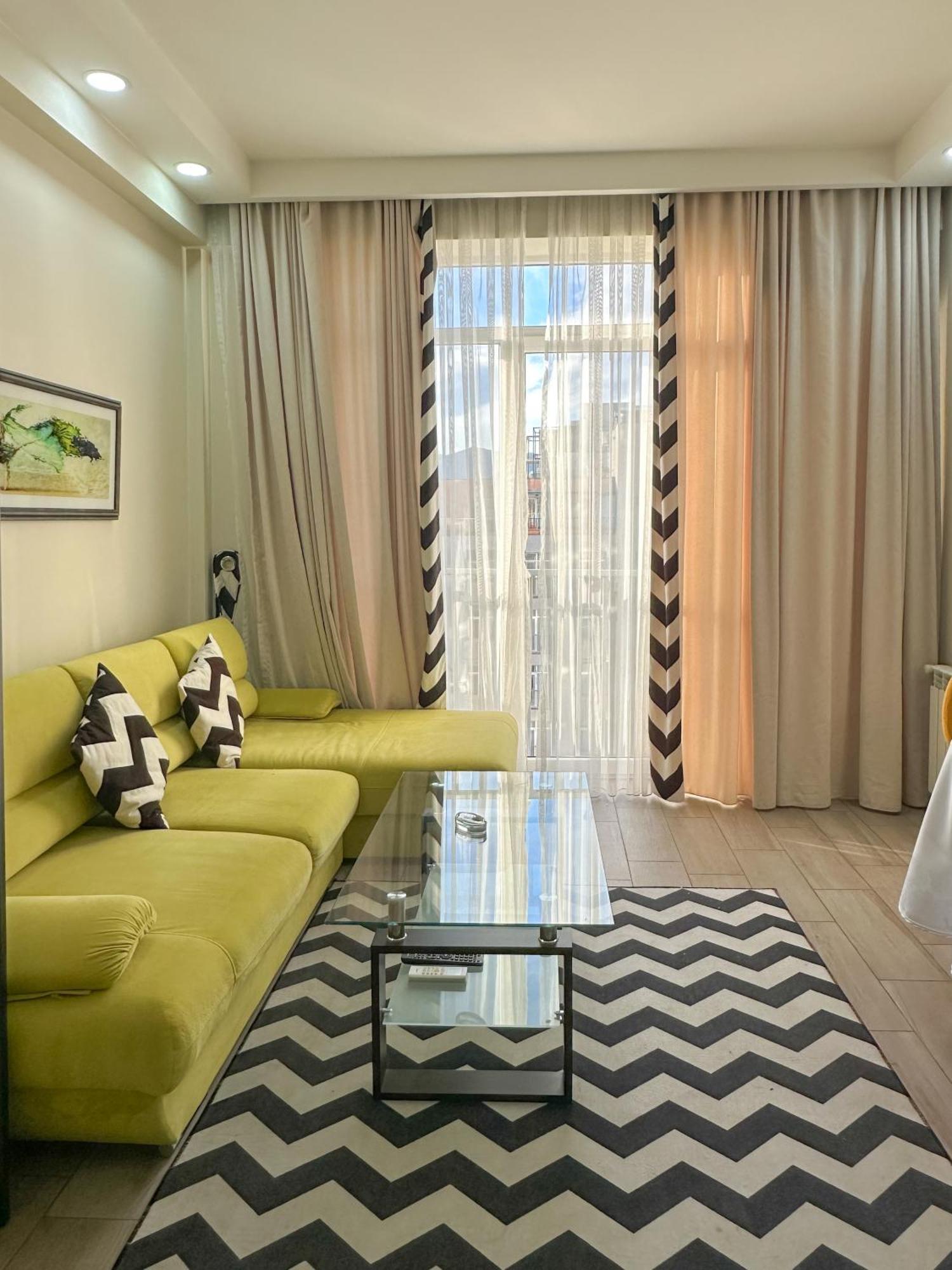 Apartments With View Tiflis Exterior foto