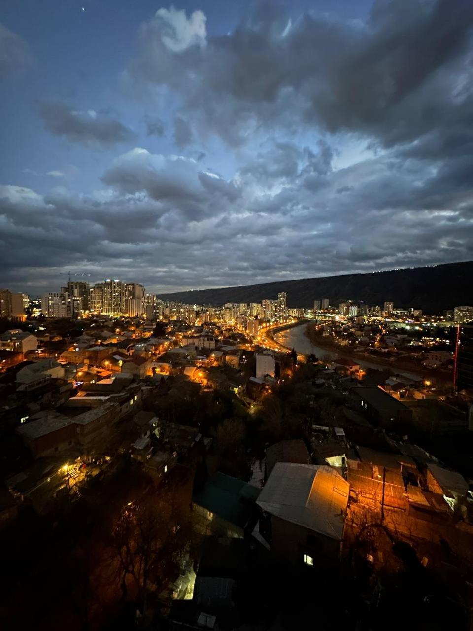 Apartments With View Tiflis Exterior foto